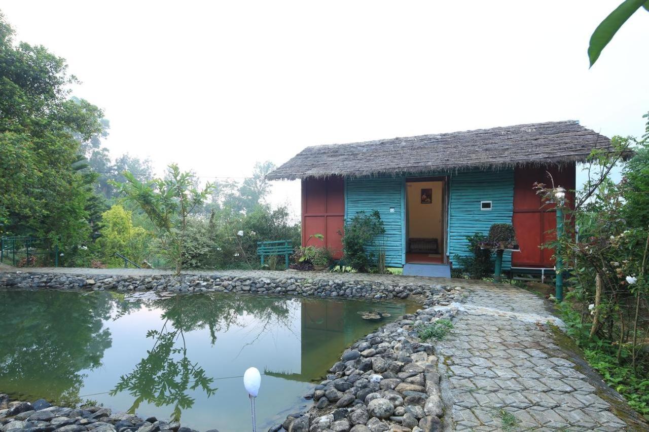 Koomankolly Resort Thirunelly Buitenkant foto