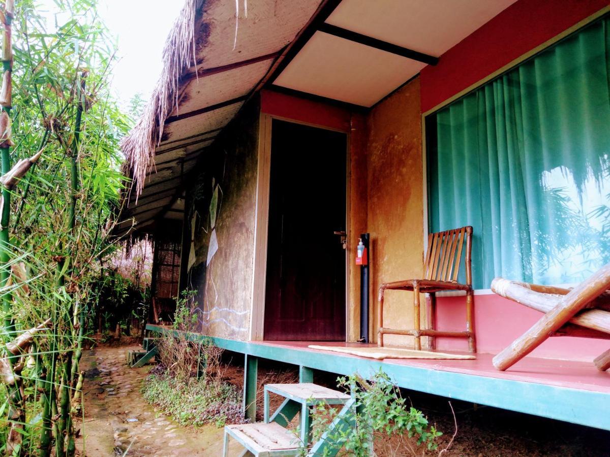 Koomankolly Resort Thirunelly Buitenkant foto