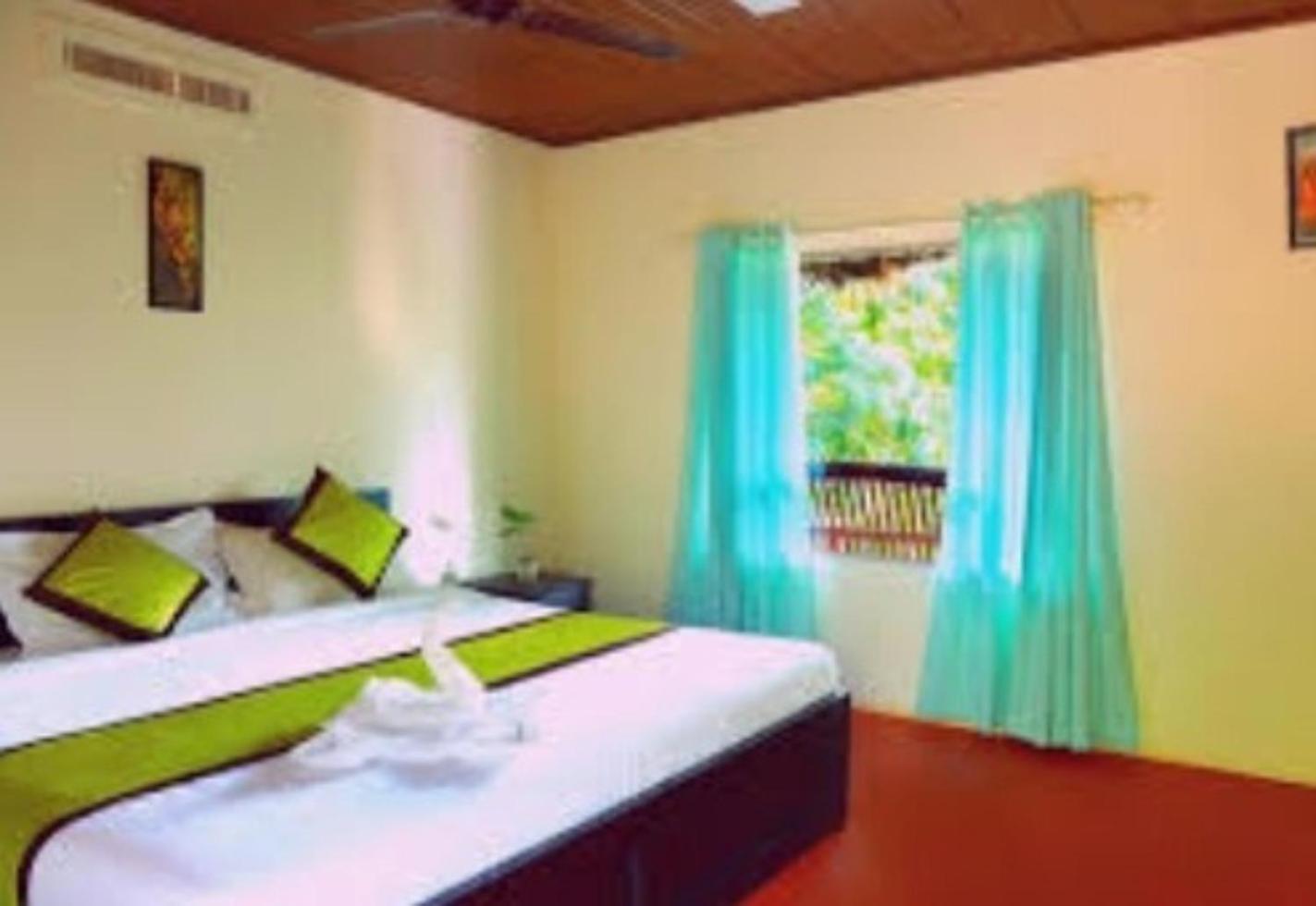Koomankolly Resort Thirunelly Buitenkant foto