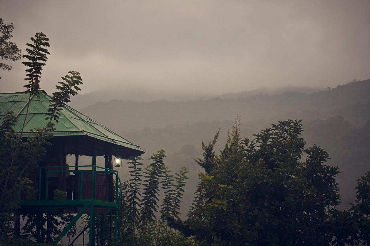 Koomankolly Resort Thirunelly Buitenkant foto