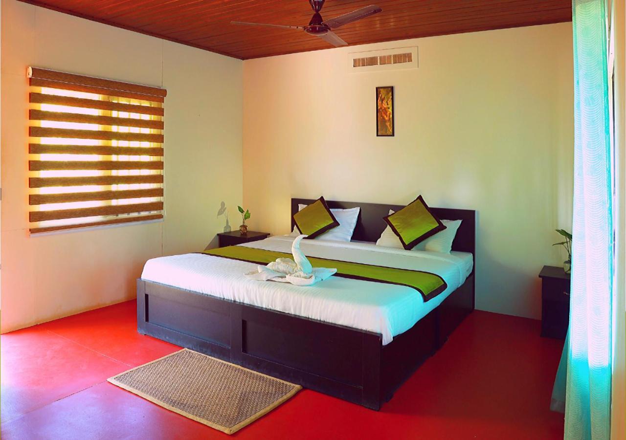 Koomankolly Resort Thirunelly Buitenkant foto